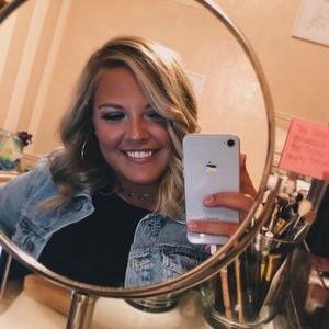 Meet your Posher, Meredith